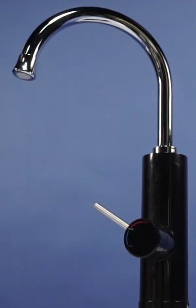 Проточный водонагреватель Electrolux Taptronic